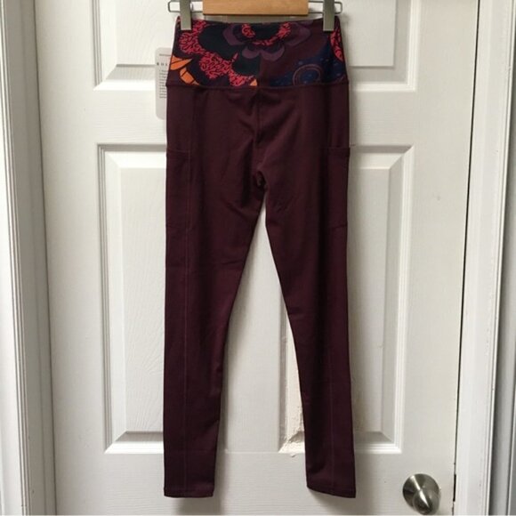 𝅺rolfriqs Africas Riches Bodysharp Womens Leggings - Burgundy - Picture 6 of 11